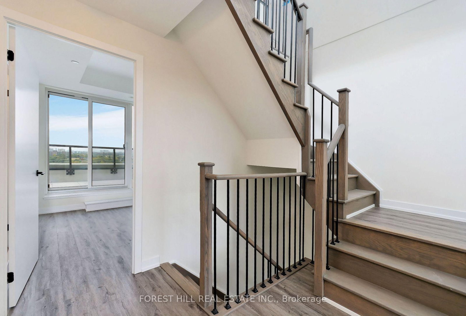 2300 W ST CLAIR Avenue • #725 • Toronto, ON photo 27