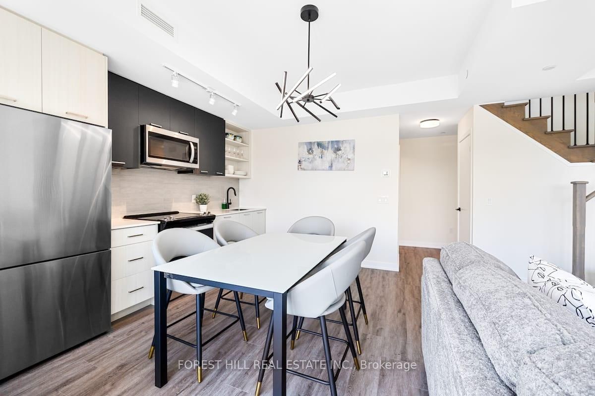 2300 W ST CLAIR Avenue • #725 • Toronto, ON photo 9
