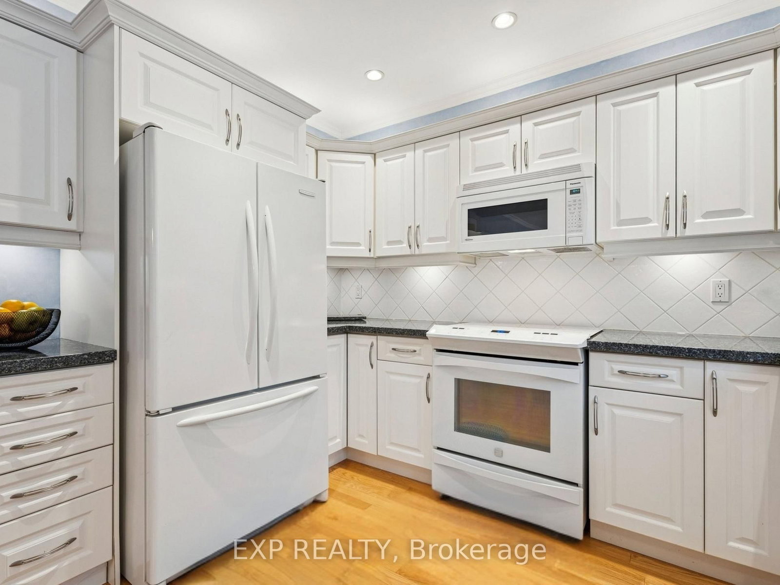 209 Nottingham Drive • Oakville, ON photo 17
