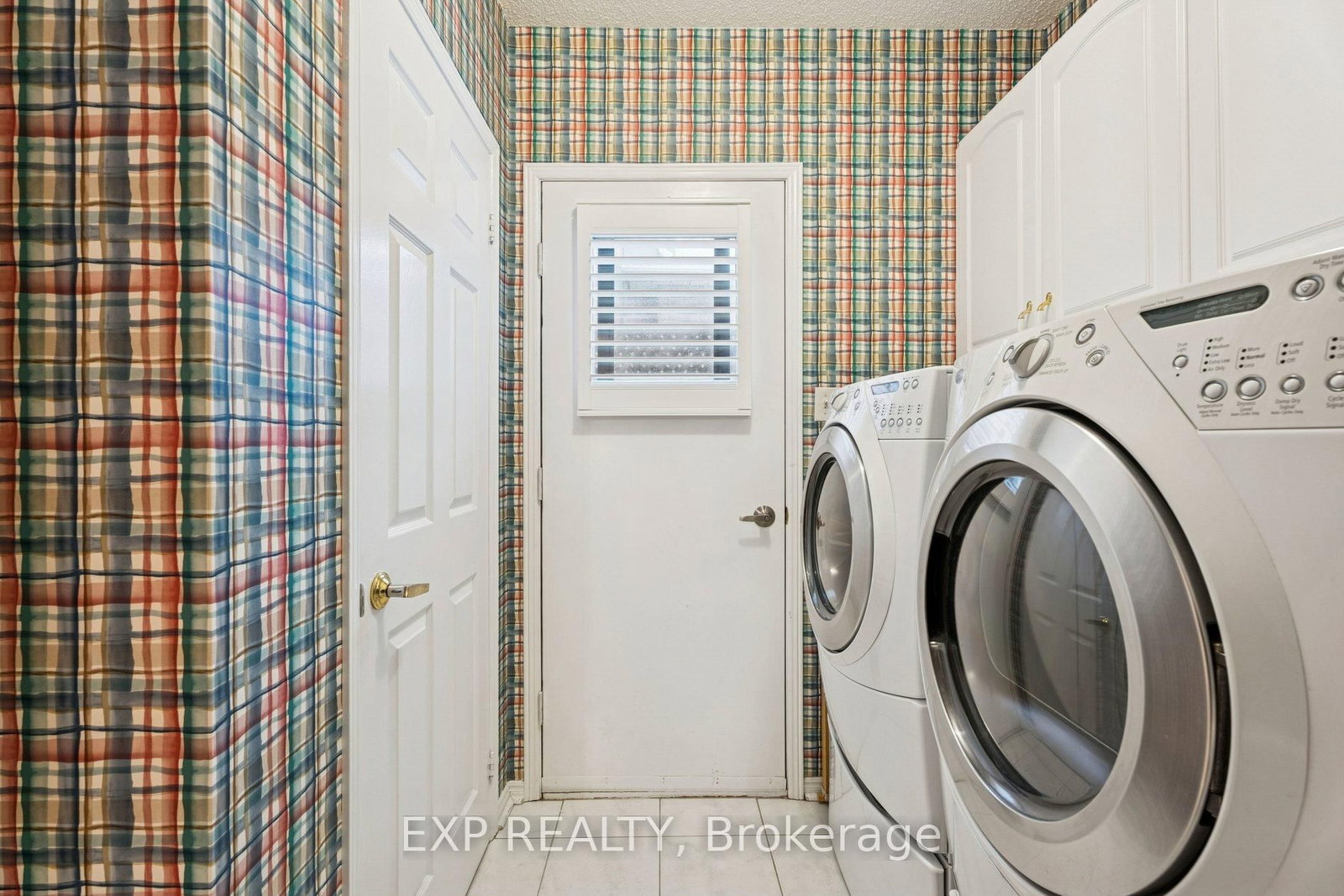 209 Nottingham Drive • Oakville, ON photo 22