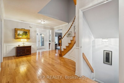 209 Nottingham Drive • Oakville, ON photo 7