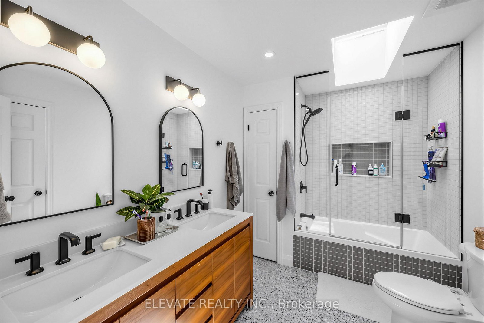 1 Mulock Avenue • Toronto, ON photo 14