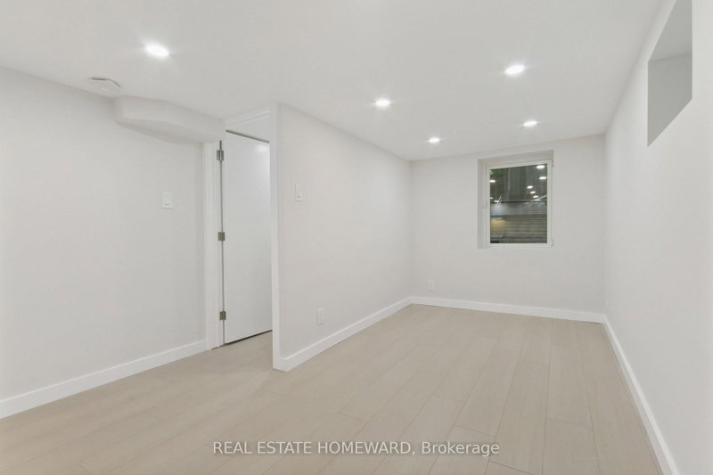 home for lease on Lower-486 Delaware Avenue
