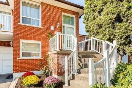 Upper - 4308 Curia Crescent