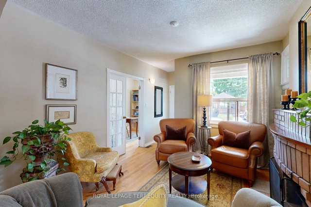 92 Eileen Avenue