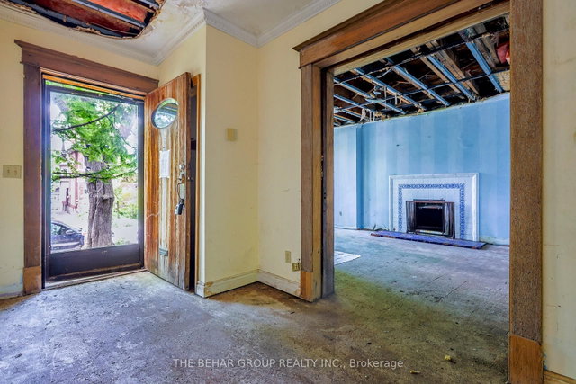 313 Sunnyside Avenue
