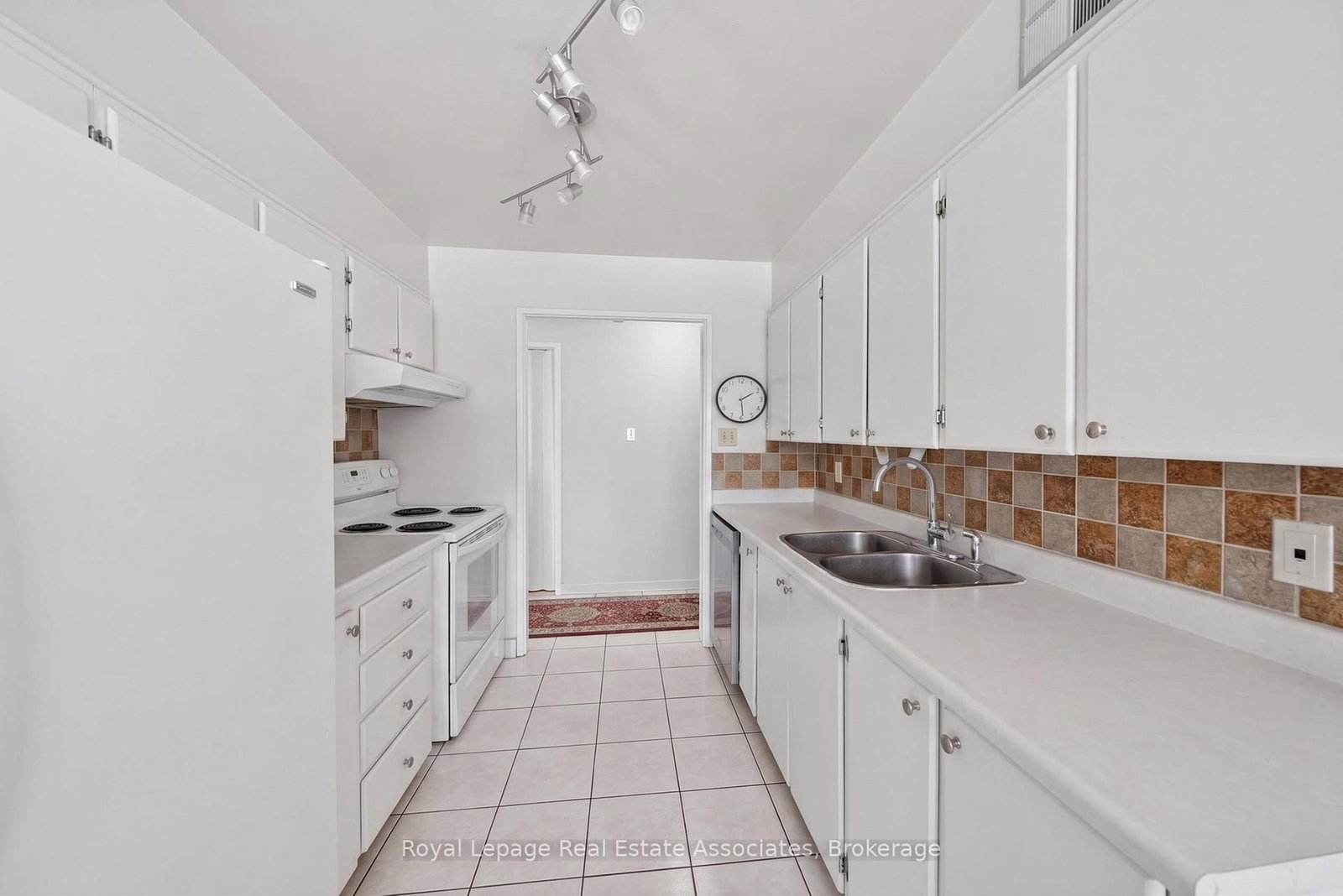 1580 Mississauga Valley Boulevard • #901 • Mississauga, ON photo 10
