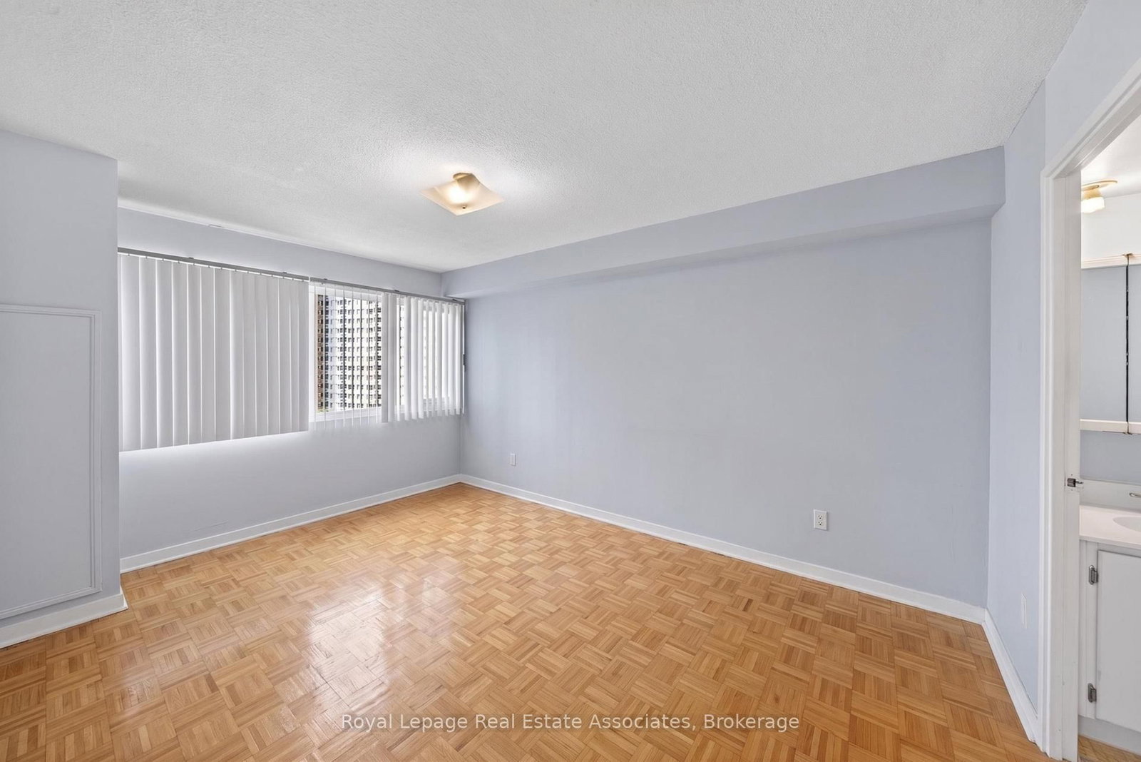 1580 Mississauga Valley Boulevard • #901 • Mississauga, ON photo 15