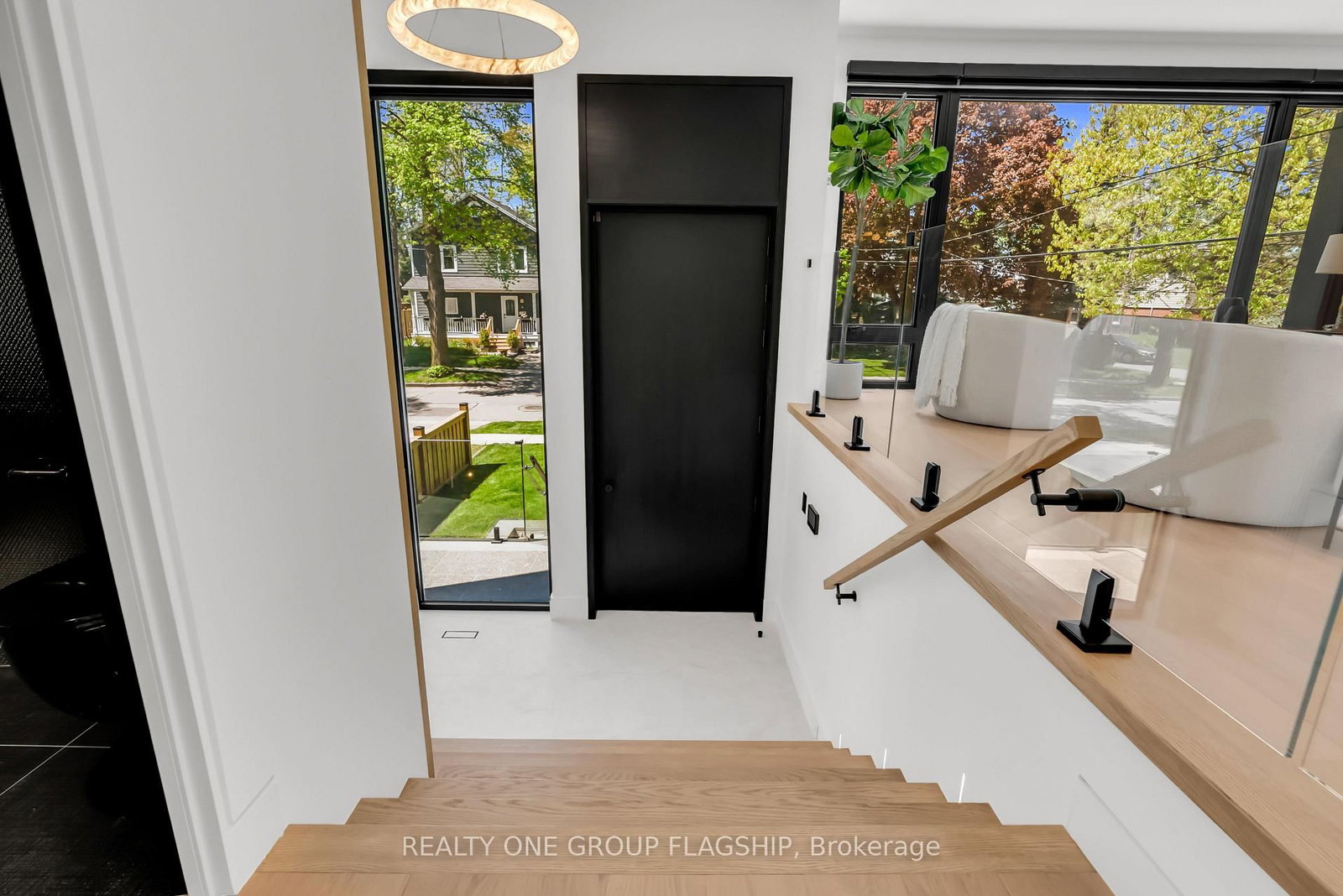 7 Bentley Drive • Toronto, ON photo 10