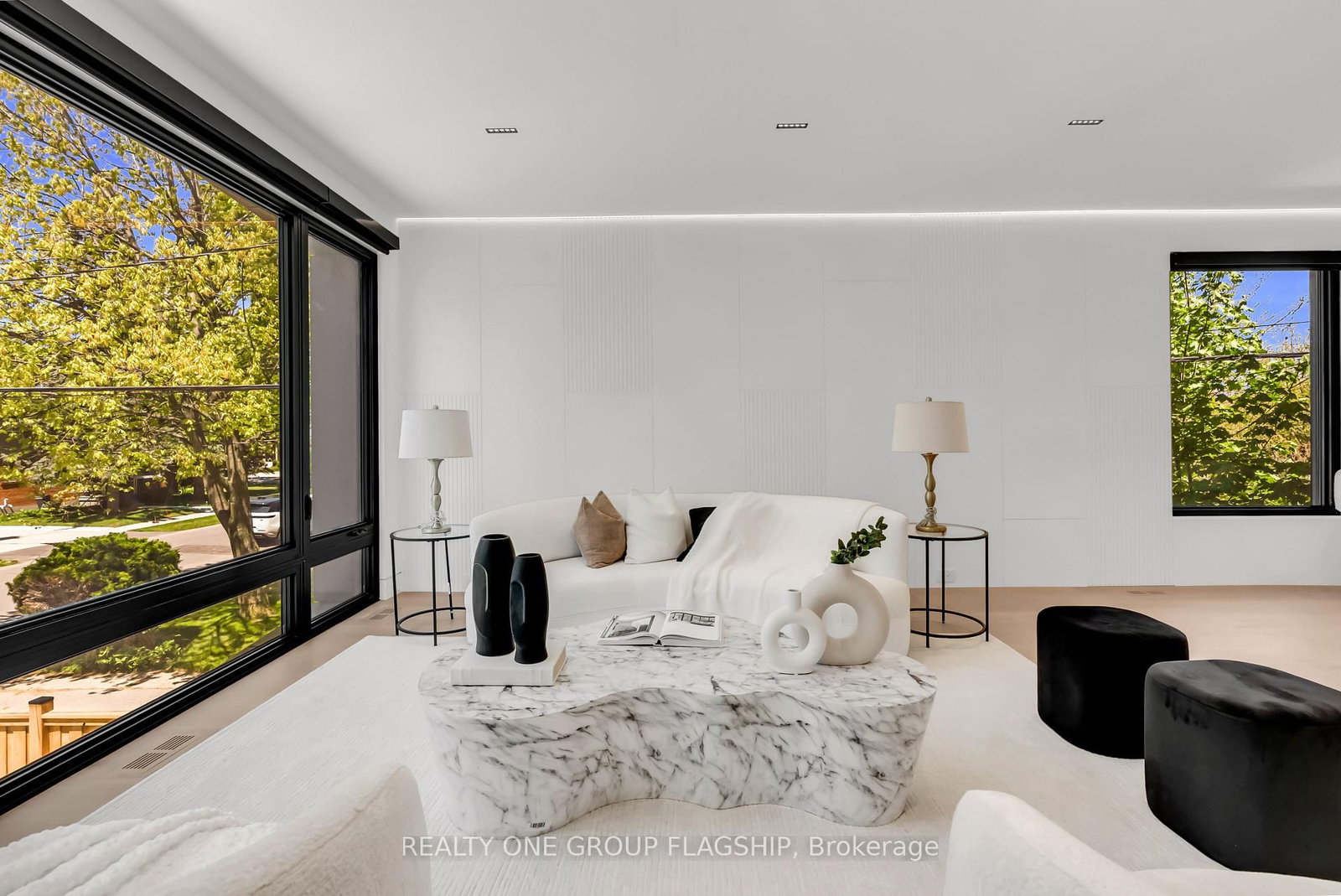 7 Bentley Drive • Toronto, ON photo 17