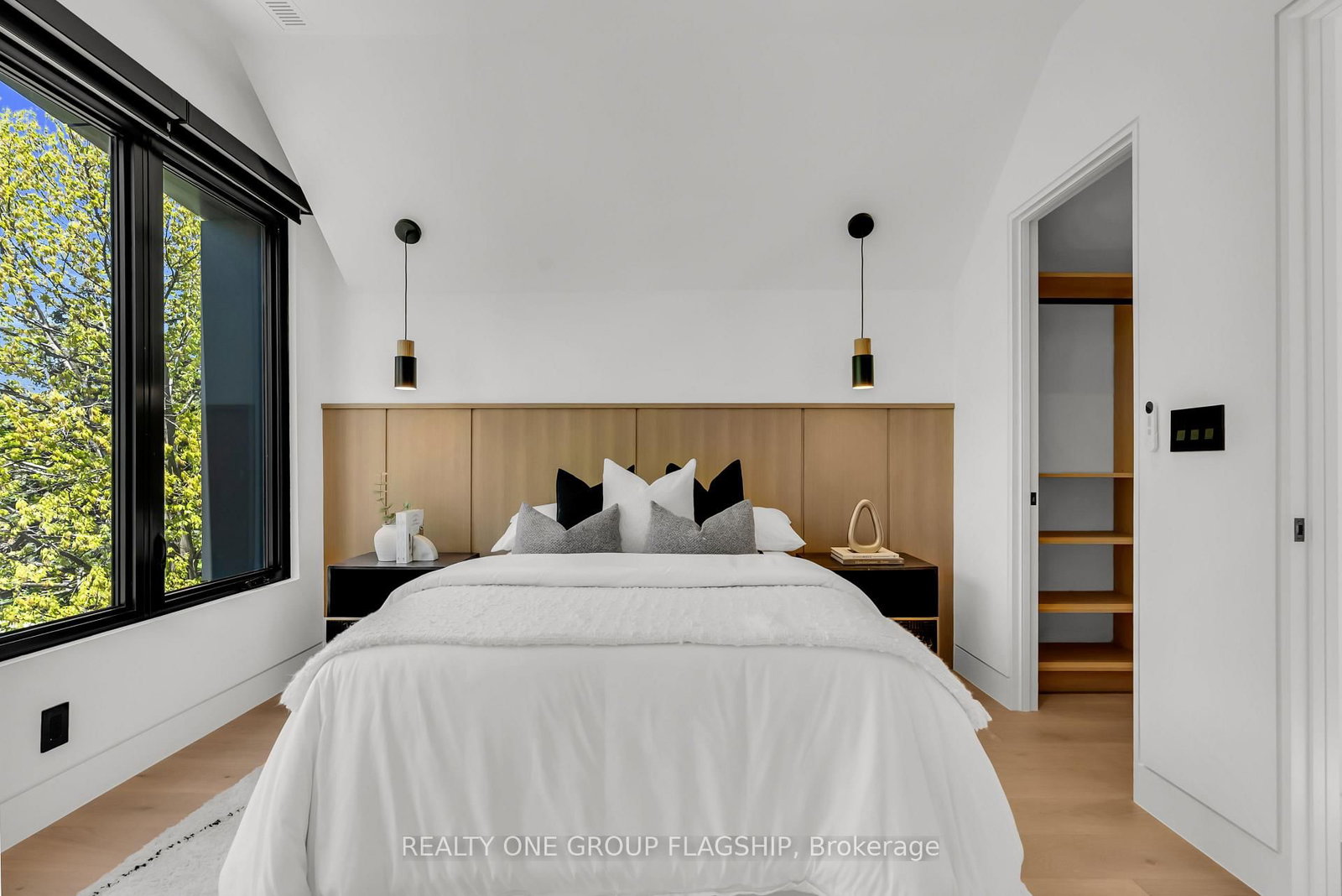 7 Bentley Drive • Toronto, ON photo 30