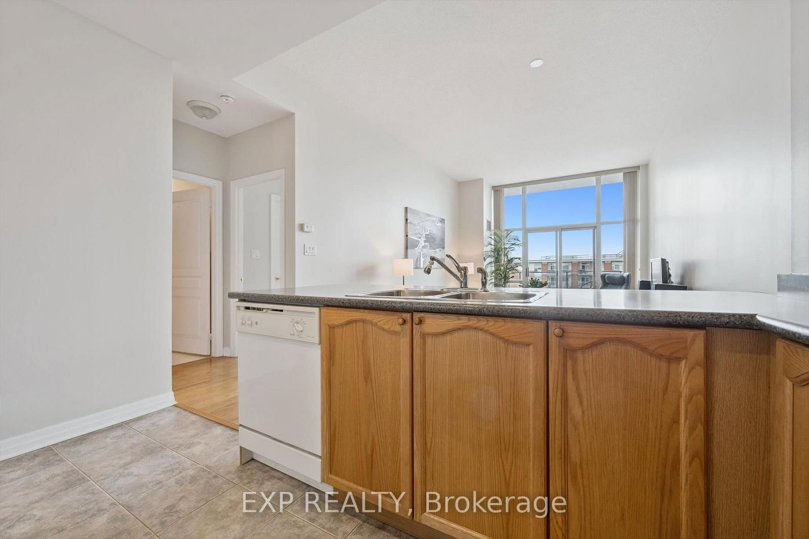 70 Port Street E • #607 • Mississauga, ON photo 9