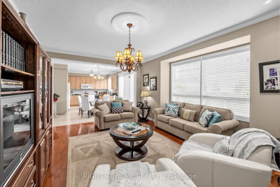 1098 Hepburn Milton,ON L9T 6X5 — Photo 10