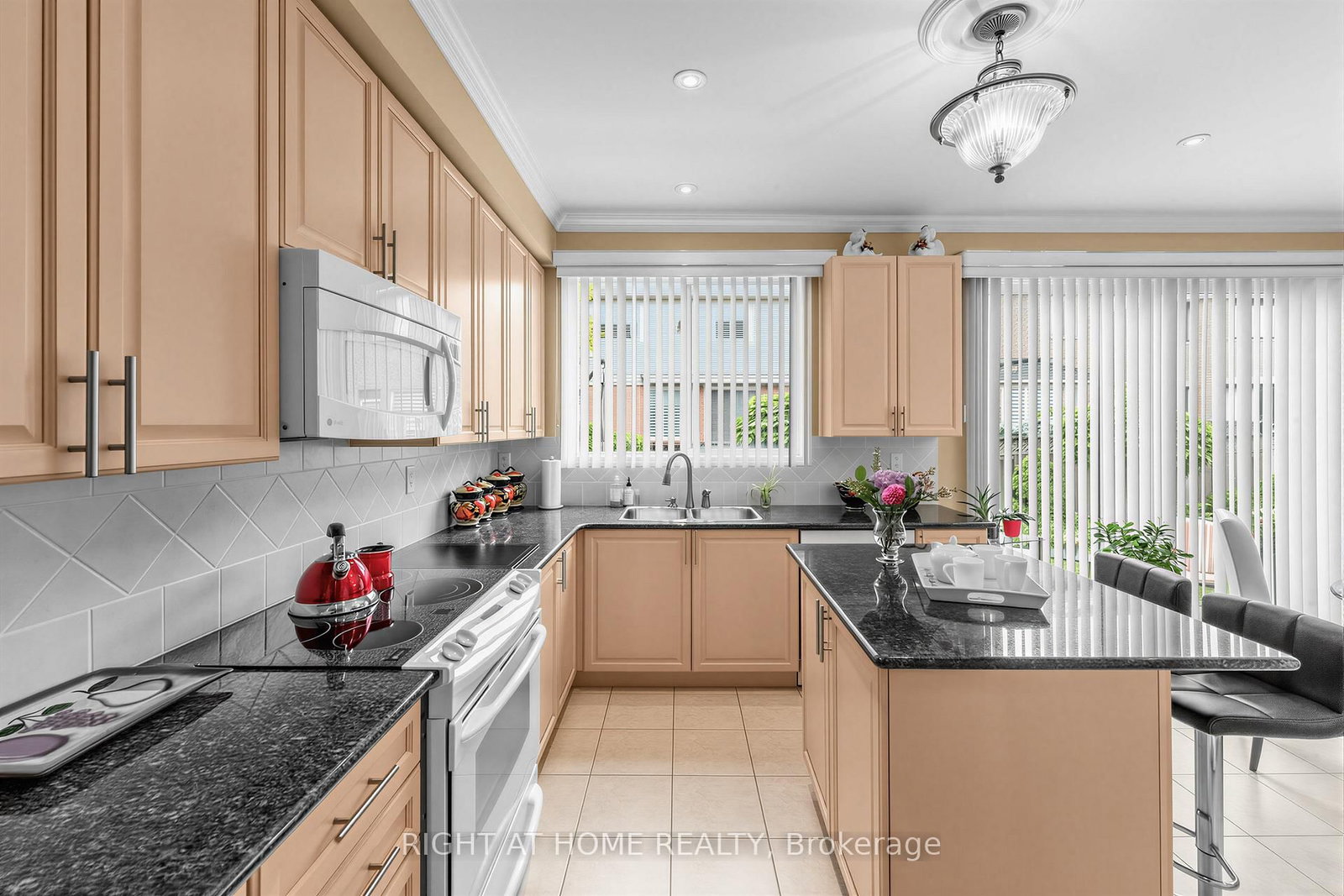 1098 Hepburn Milton,ON L9T 6X5 — Photo 14