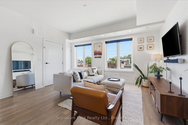 11 - 3580 Lake Shore Boulevard W