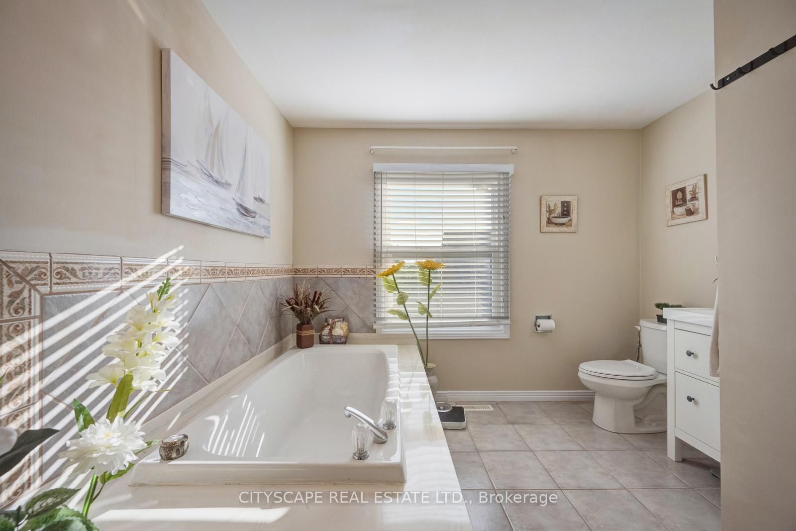 301 Kingsbridge Garden • Mississauga, ON photo 27