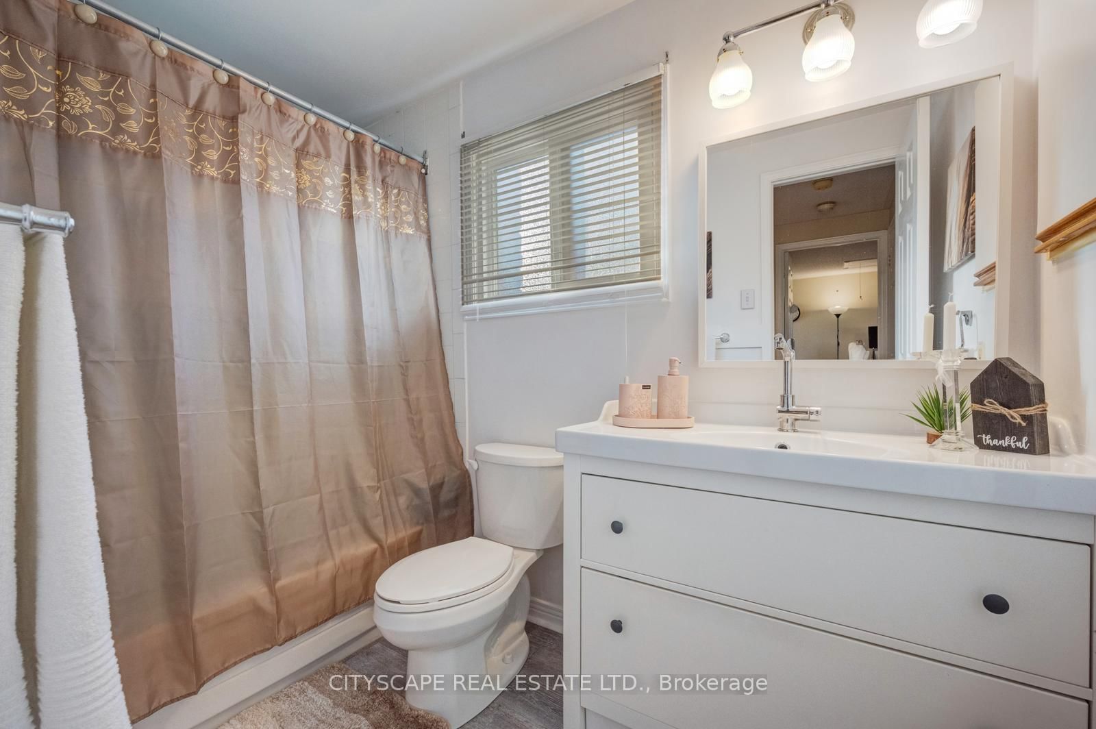 301 Kingsbridge Garden • Mississauga, ON photo 31
