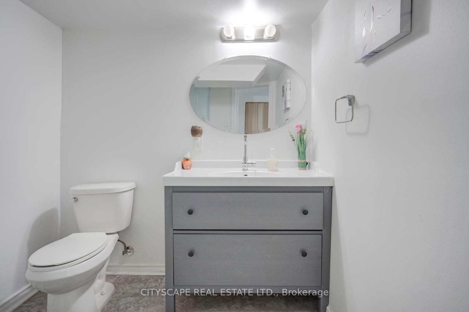 301 Kingsbridge Garden • Mississauga, ON photo 43