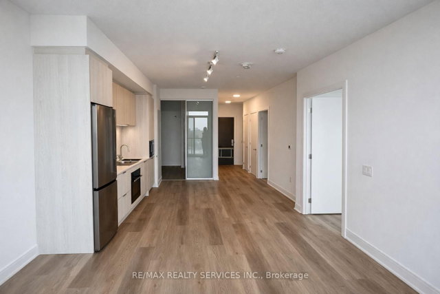 723 - 86 Dundas Street