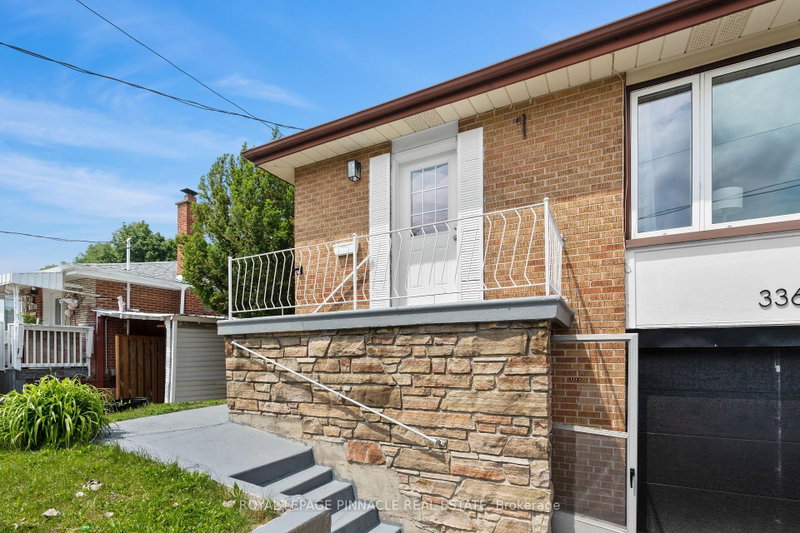 3361 The Credit Woodlands