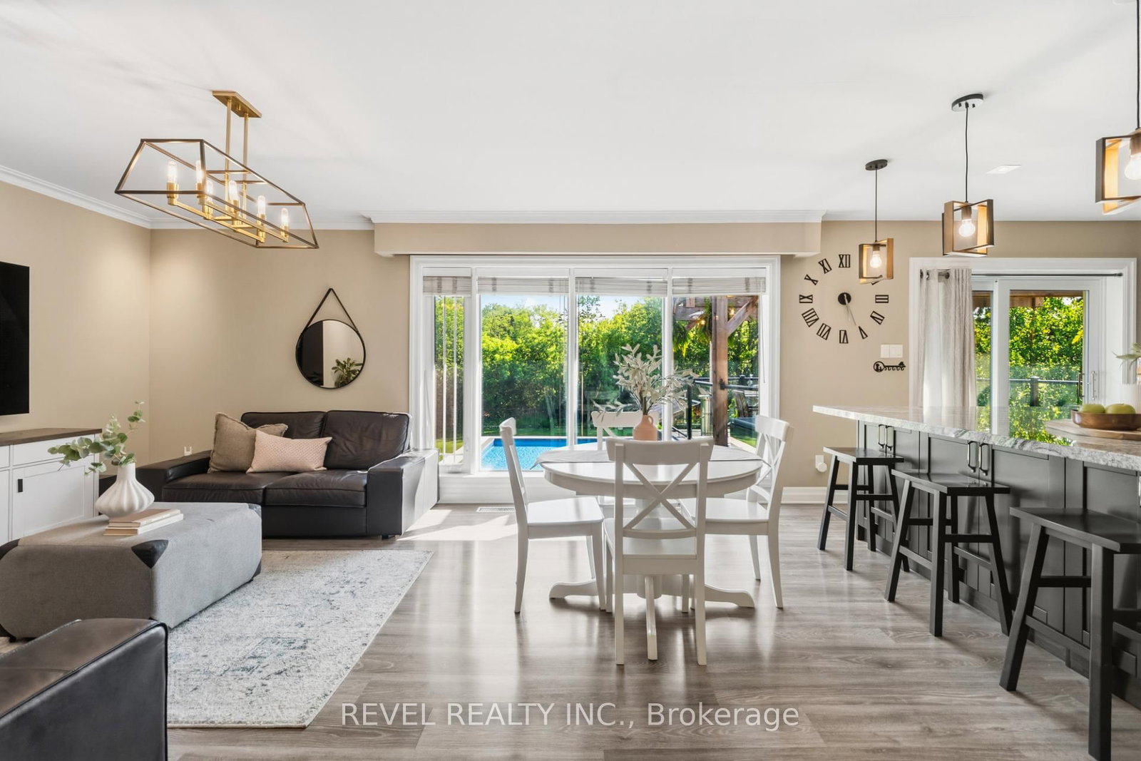 1648 Crediton Parkway • Mississauga, ON photo 5
