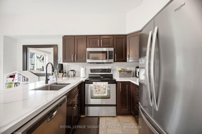 5035 Bidwell Common • Burlington, ON photo 9
