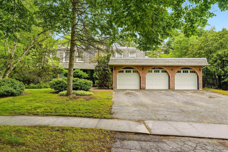 251 Dolphin Court