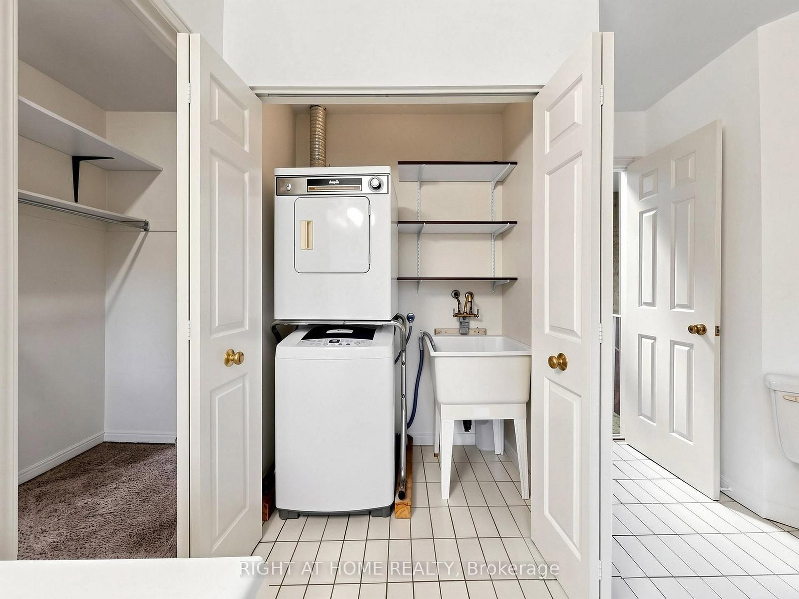 20 Budgell Terrace • #14 • Toronto, ON photo 27