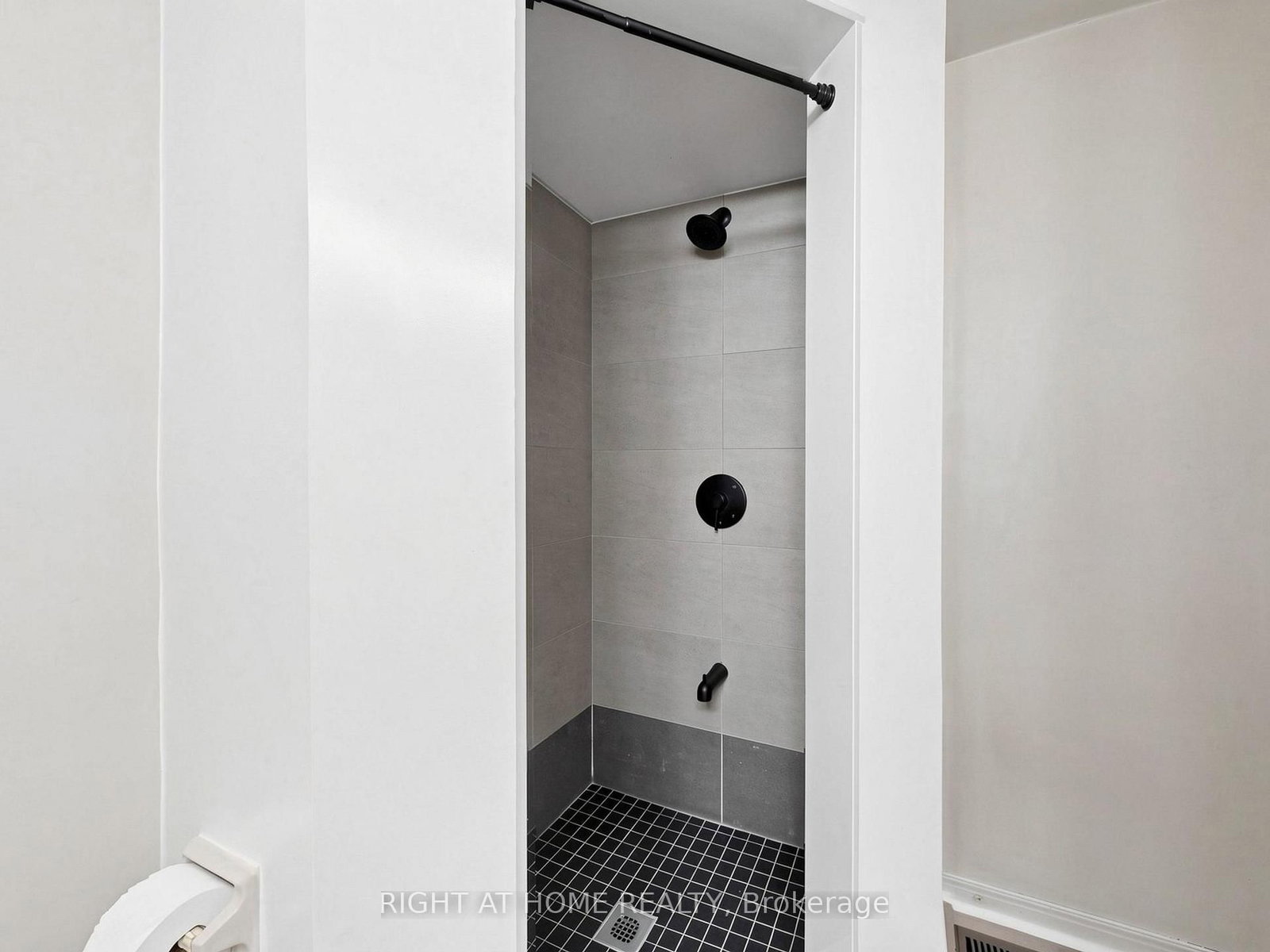 20 Budgell Terrace • #14 • Toronto, ON photo 31