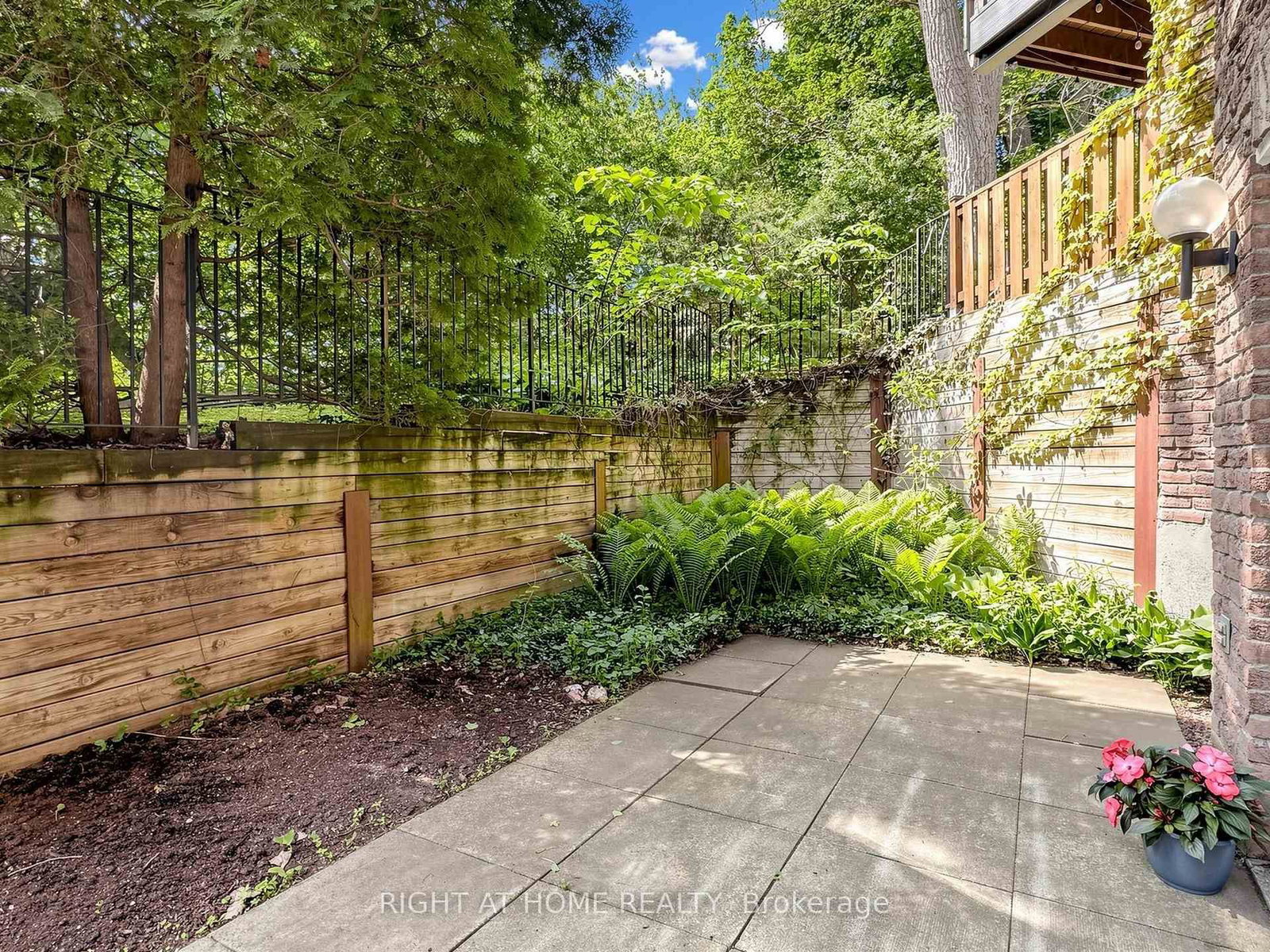 20 Budgell Terrace • #14 • Toronto, ON photo 34