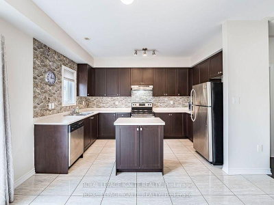 37 Aspen Hills Road — more photos