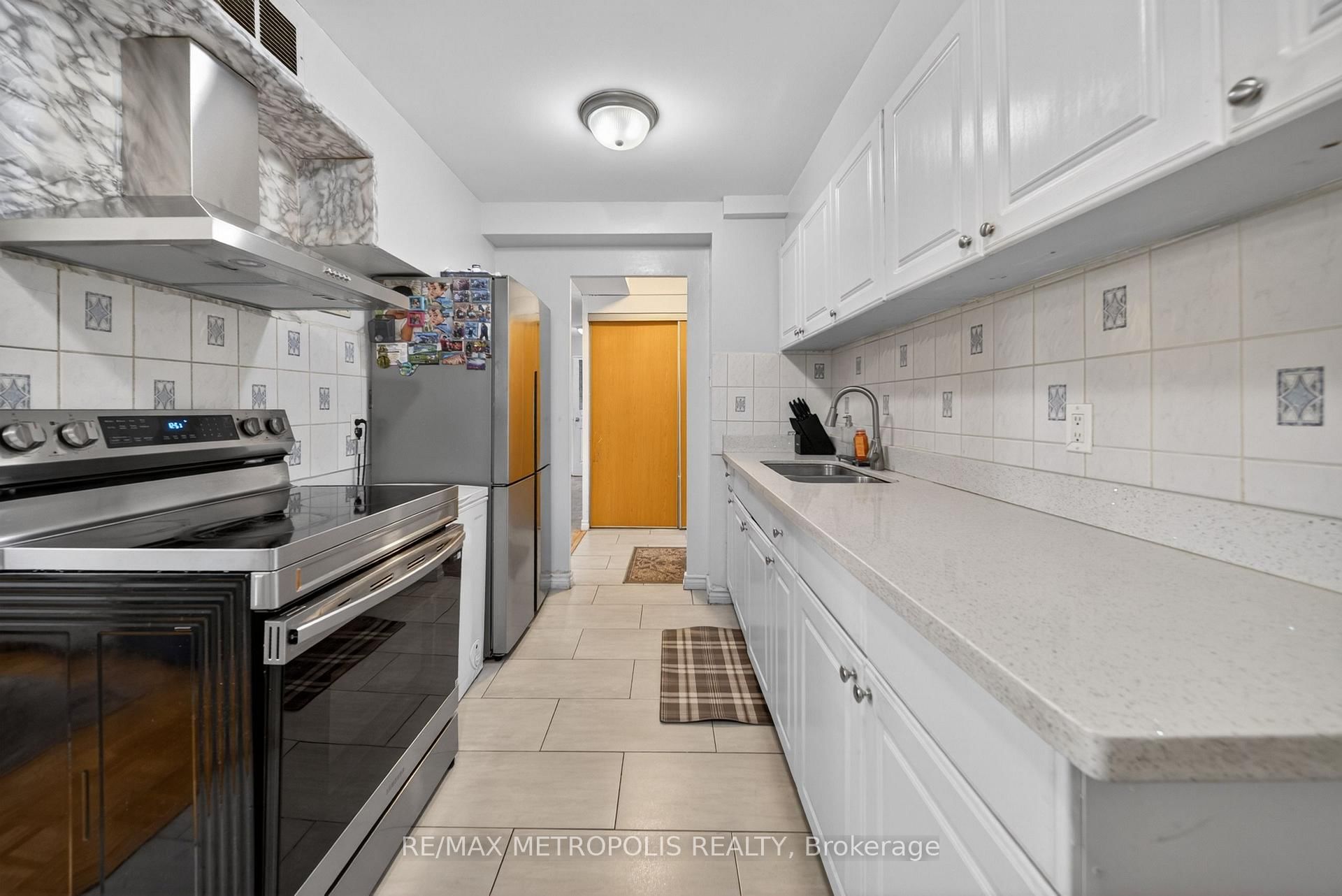 2825 Islington Avenue, Unit 104