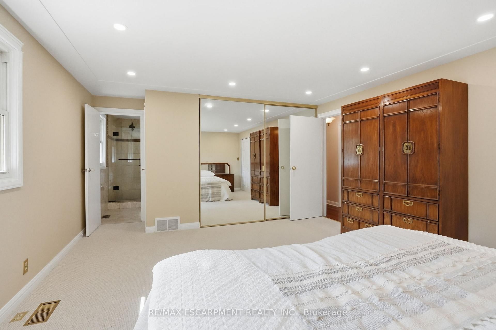 1321 Fairway Court