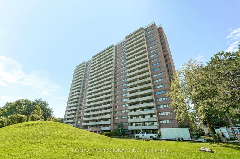 1907 - 250 Scarlett Road