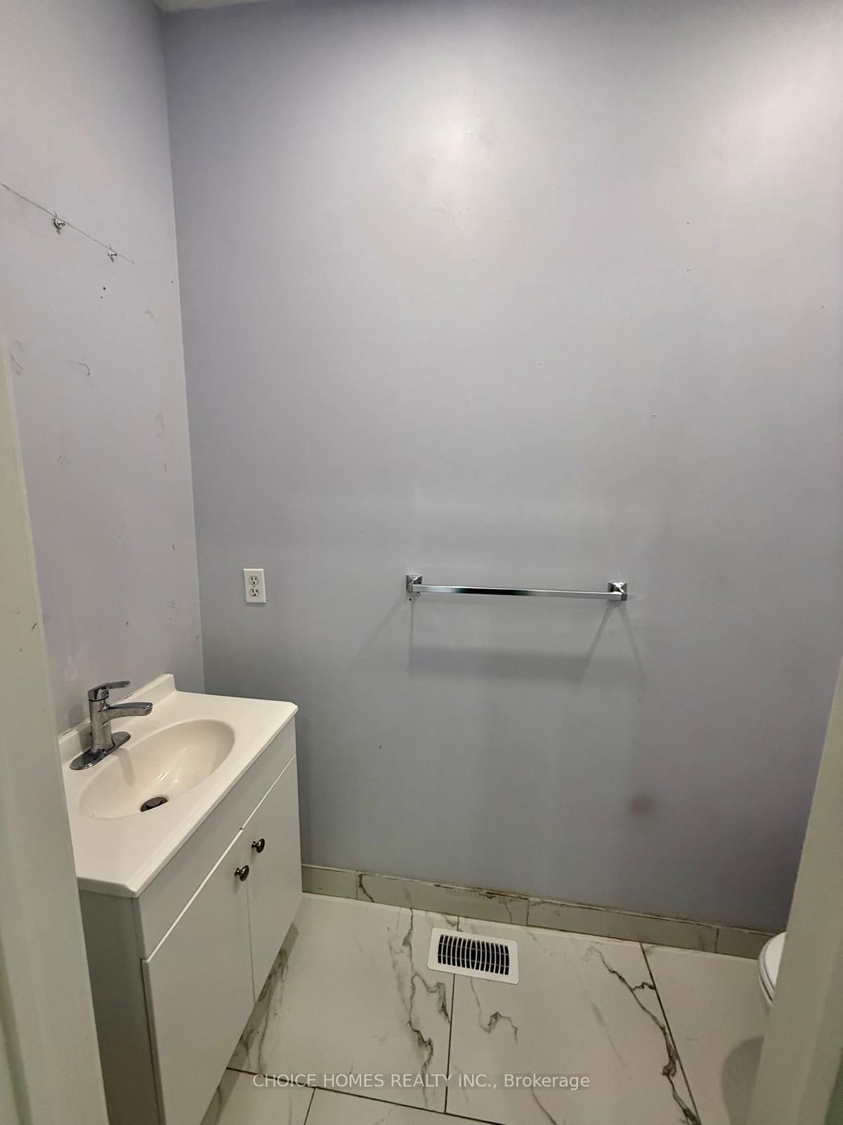 27 Savita Road • Brampton, ON photo 10