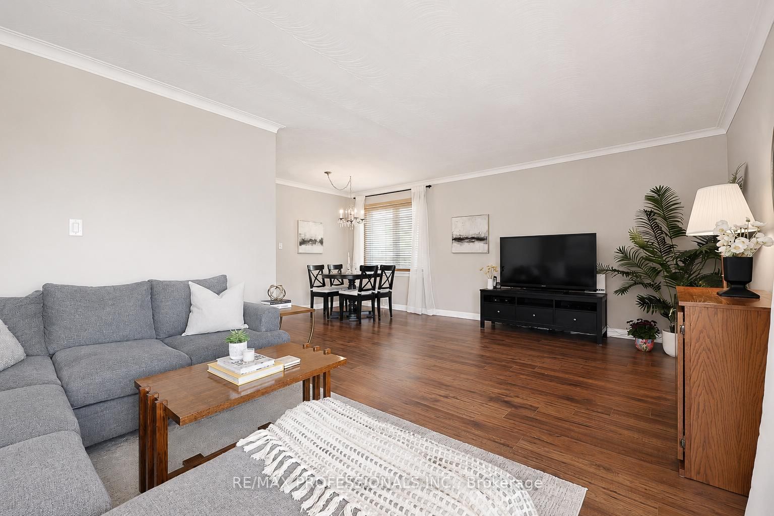 39 Sealcove Drive • Toronto, ON photo 14
