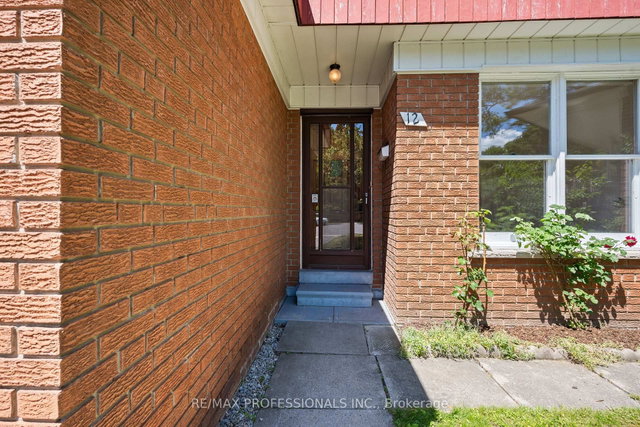 12 Ormskirk Court