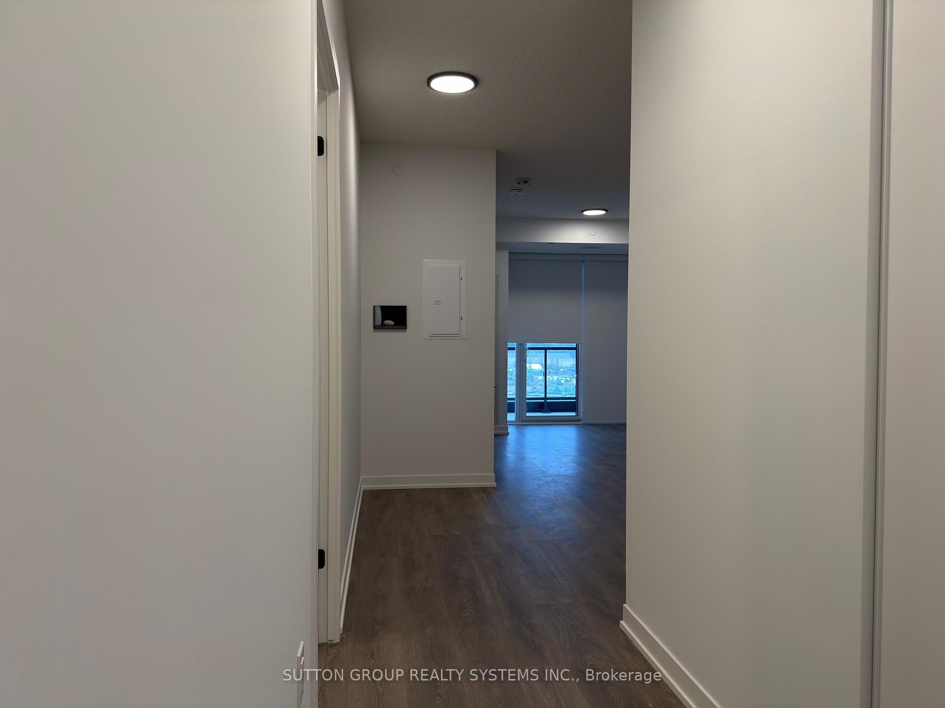 4878 Powers Common, Unit C1104