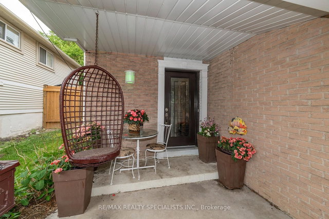 21 Richvale Drive S