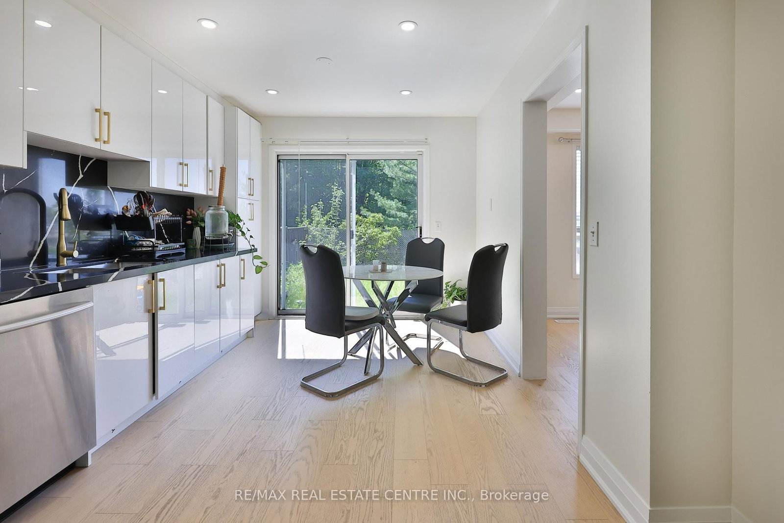 3826 forest bluff Crescent • Mississauga, ON photo 18