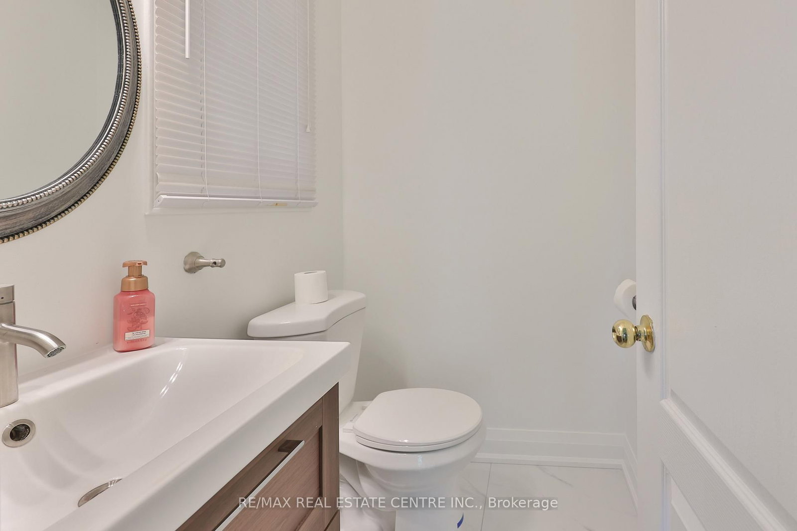 3826 forest bluff Crescent • Mississauga, ON photo 22
