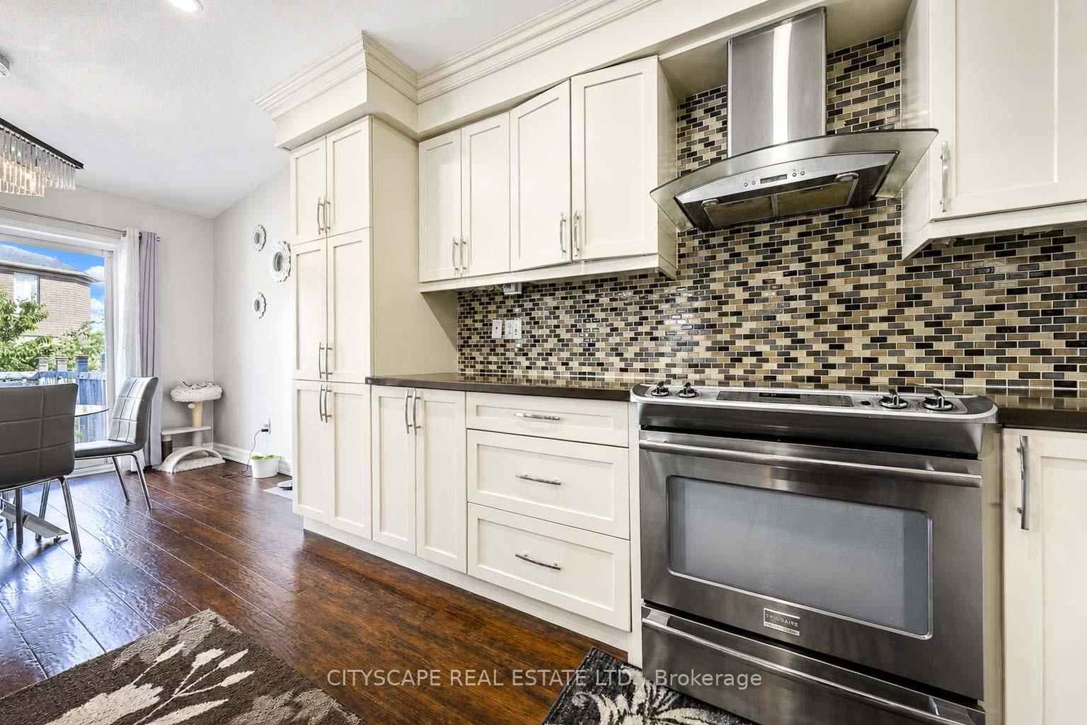 764 Avocado Mississauga,Ontario L5W 1H4 — Photo 16