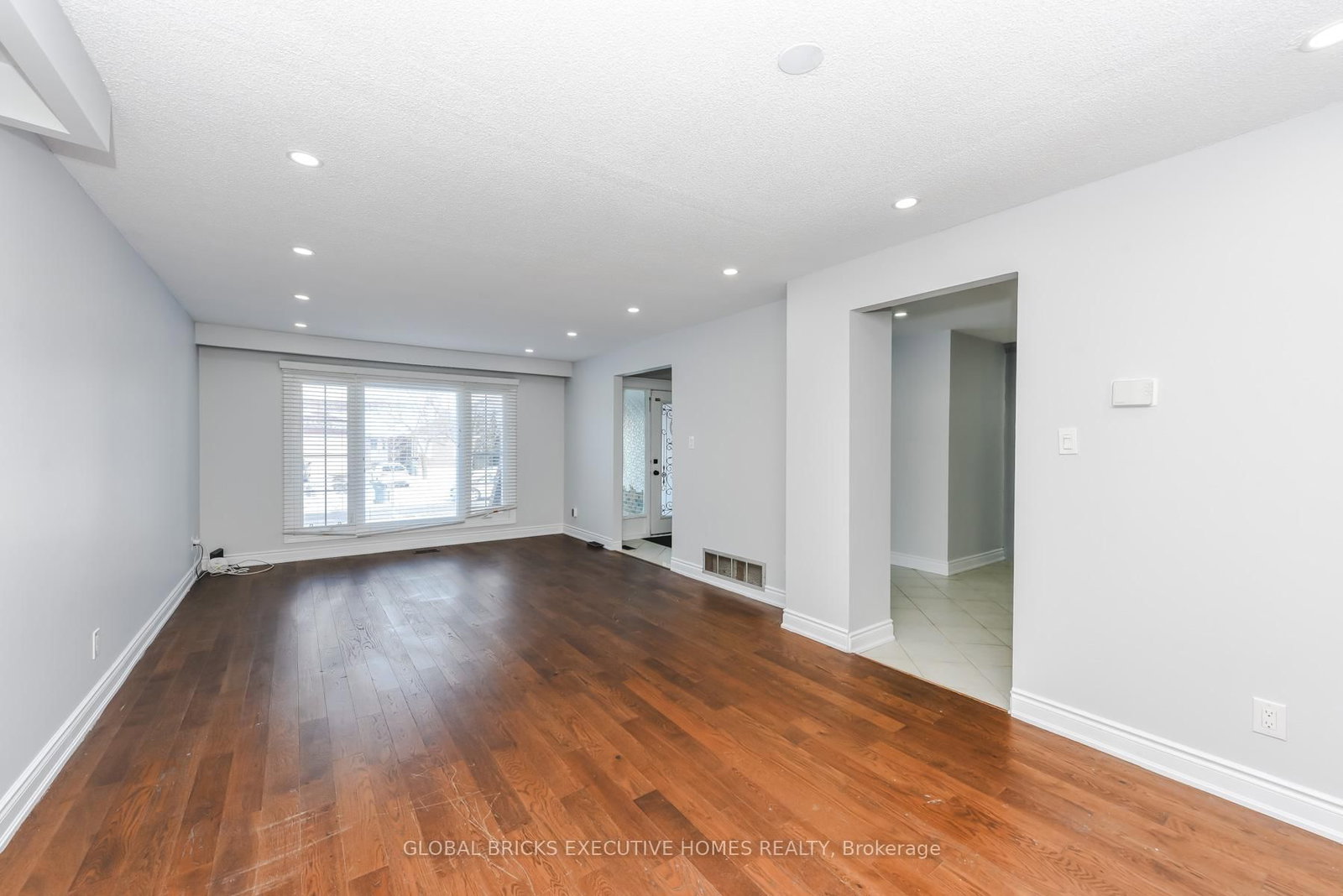 77 Blackthorn Lane • Brampton, ON photo 13