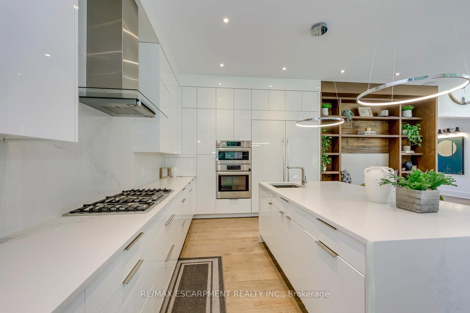 2104 DEVON Road • Oakville, ON photo 12