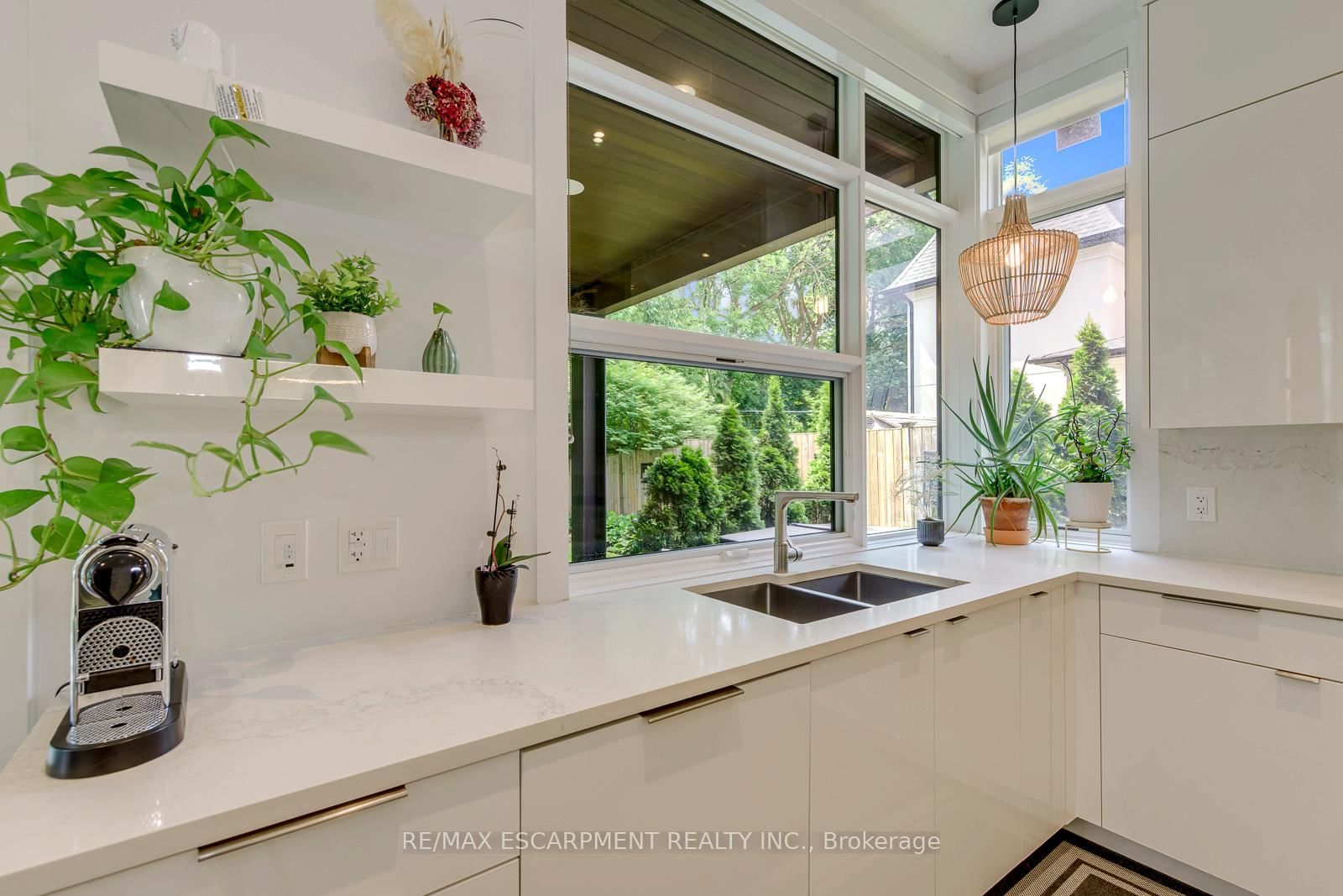 2104 DEVON Road • Oakville, ON photo 14