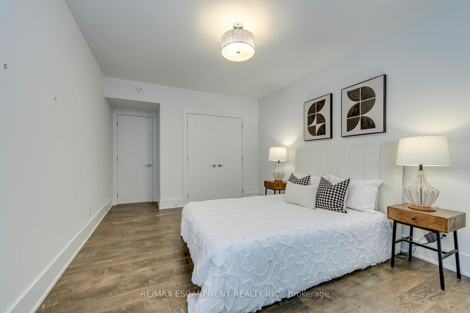 2104 DEVON Road • Oakville, ON photo 42