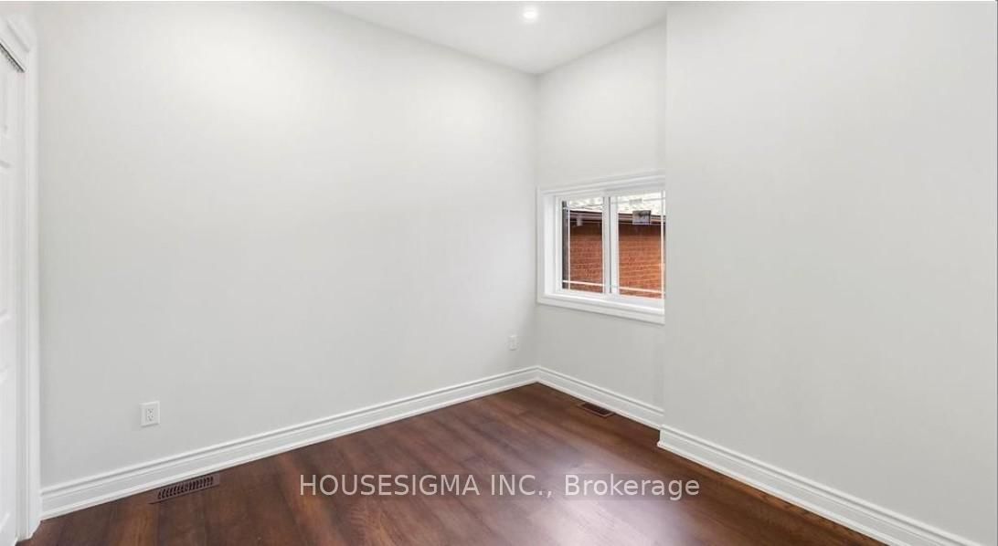 659 Roselaire Trail, Unit 4