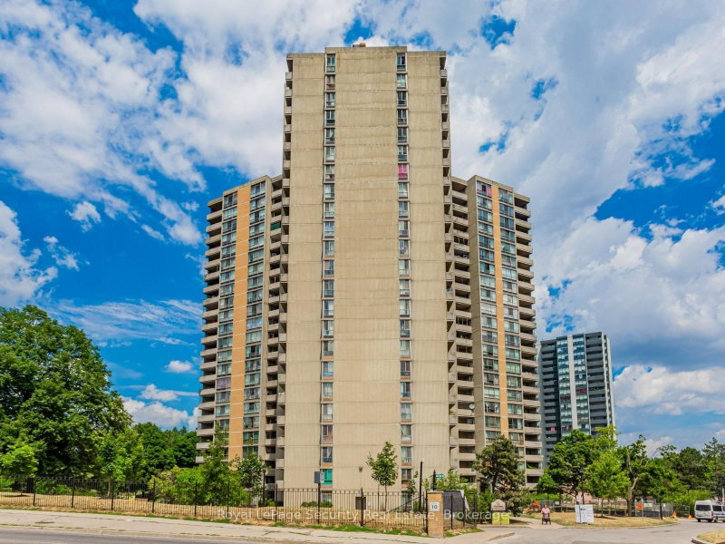 1702 - 10 Martha Eaton Way