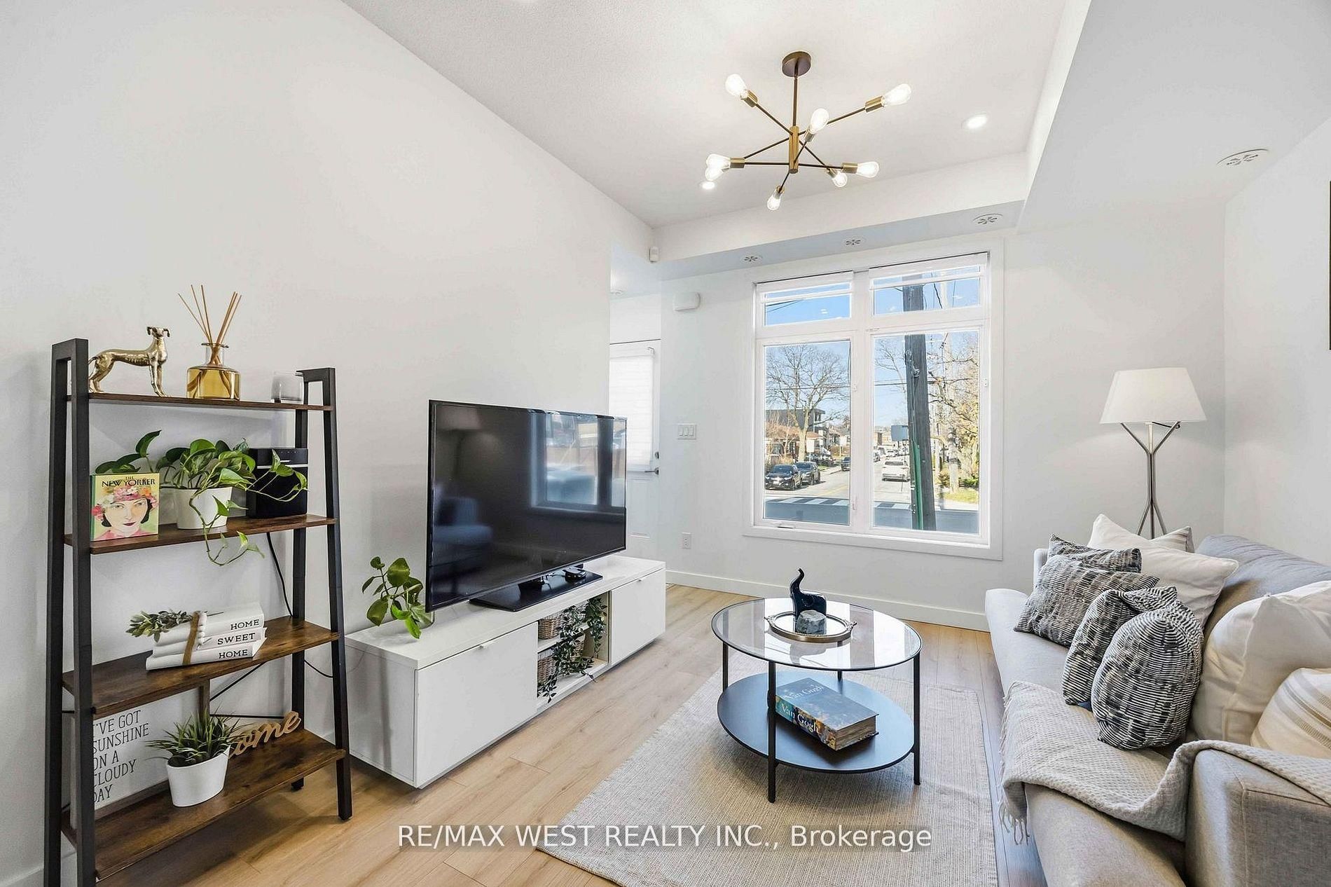 6 Bicknell Avenue, Unit 1