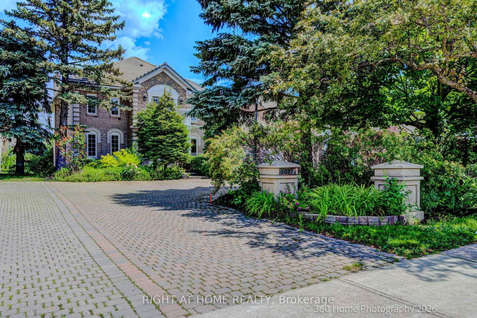 5037 Mississauga Road • Mississauga, ON photo 2